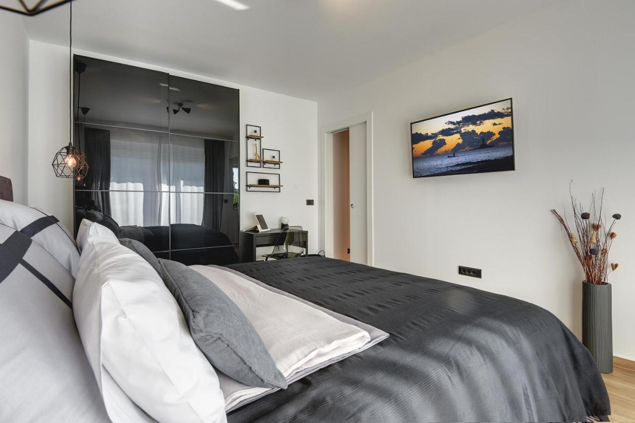 Giardini Penthouse Apartment Пула Екстер'єр фото